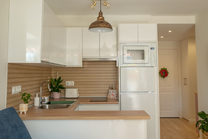 Image No.9-2 Bed Property for sale