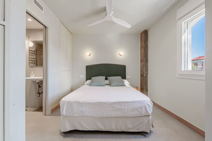 Image No.12-2 Bed Apartment for sale