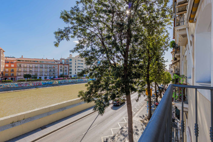 Image No.23-2 Bed Apartment for sale