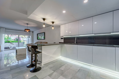 b98le8d7m9k3degpefzhs0lif8u4xzvzhwxtmggyekxx9