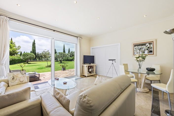 Image No.2-1 Bed Property for sale