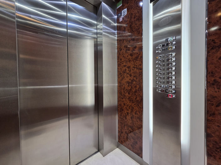 Image No.16-Studio for sale