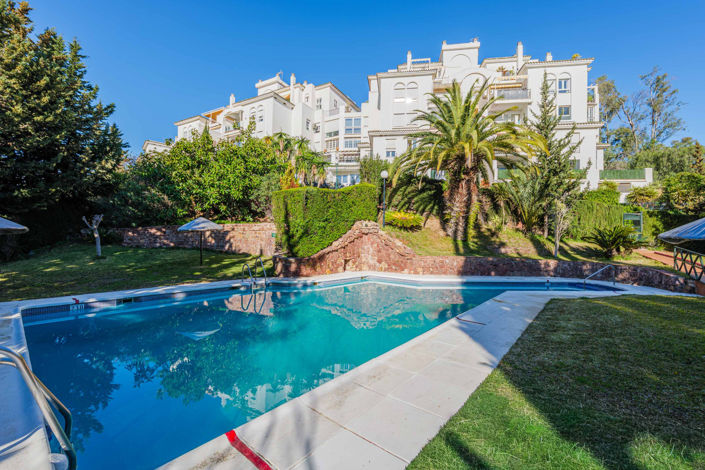 Image No.38-4 Bed Property for sale