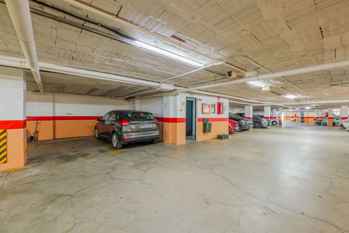 Image No.46-4 Bed Property for sale