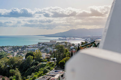 b98le8d7m9k3degpefzhs0lif8u4xzvzhwxtmggyekxx9