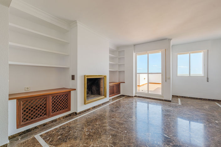 Image No.7-4 Bed Property for sale