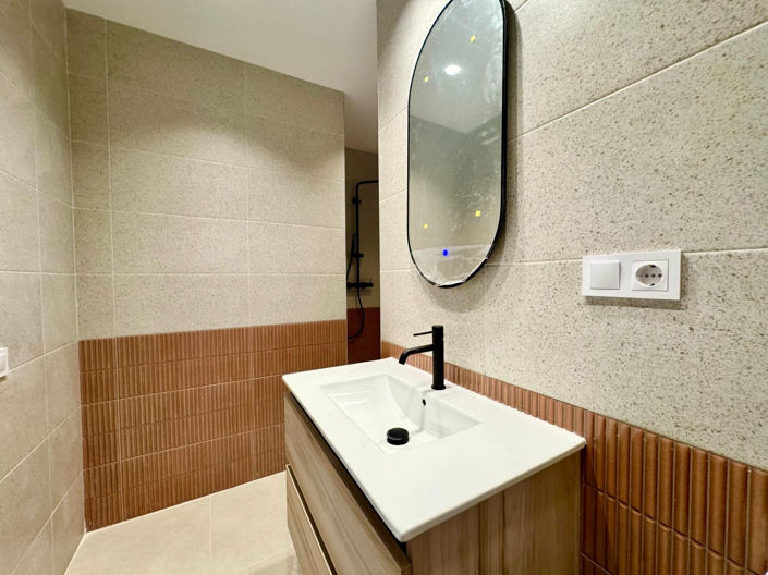 Image No.32-3 Bed Property for sale