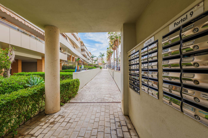 Image No.19-3 Bed Apartment for sale