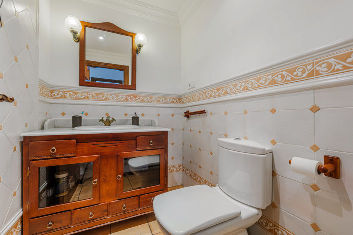 Image No.39-8 Bed Villa for sale