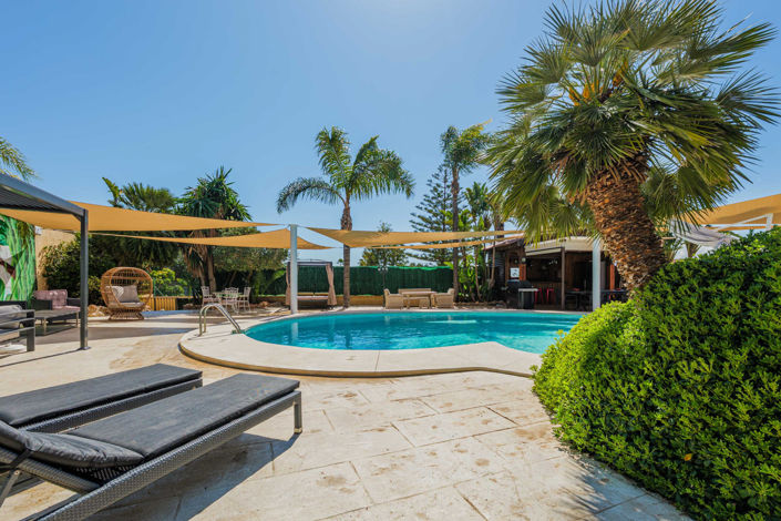 Image No.48-8 Bed Villa for sale