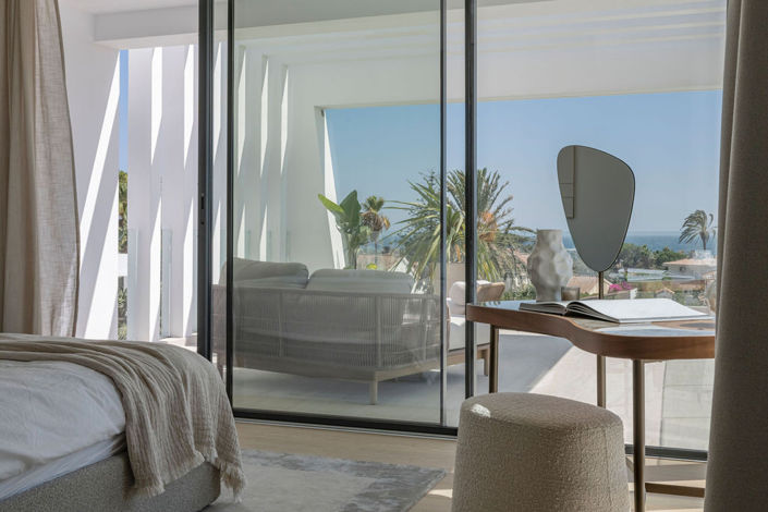 Image No.4-4 Bed Villa for sale