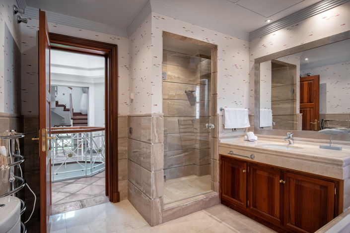 Image No.14-6 Bed Villa for sale