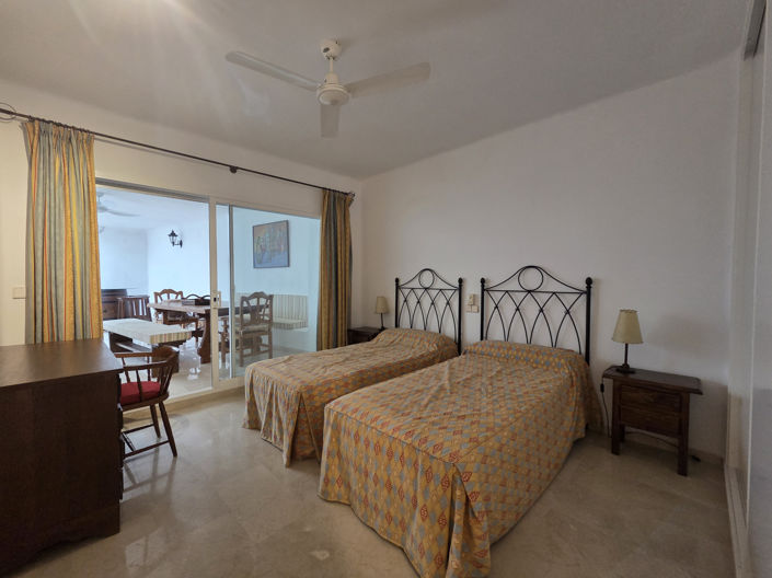 Image No.17-4 Bed Property for sale