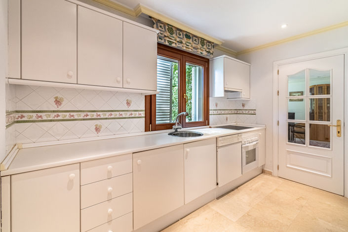 Image No.17-5 Bed Villa for sale