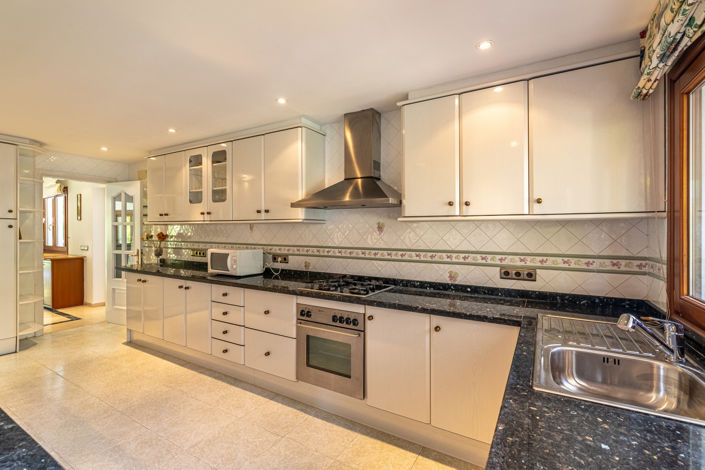 Image No.18-5 Bed Villa for sale