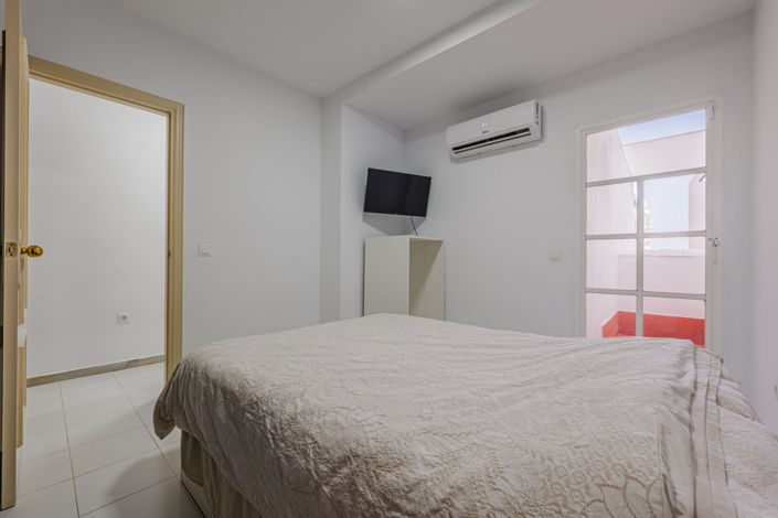 Image No.19-2 Bed Apartment for sale