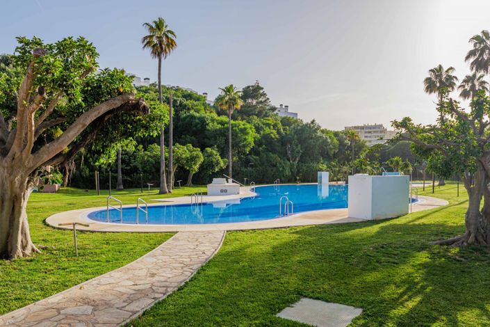 Image No.21-2 Bed Apartment for sale