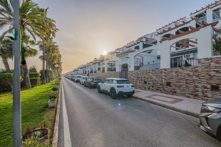 Image No.28-2 Bed Apartment for sale