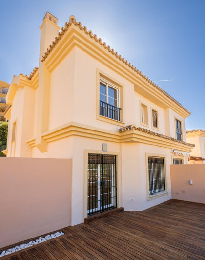 Image No.2-4 Bed Townhouse for sale
