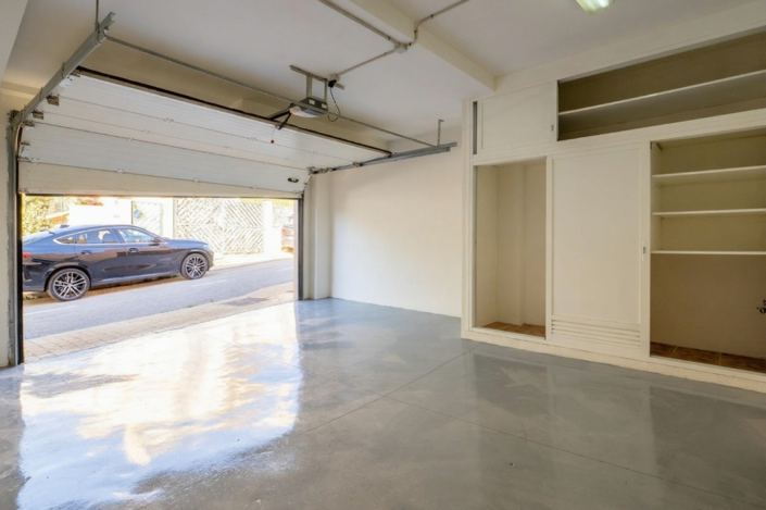 Image No.29-4 Bed Townhouse for sale