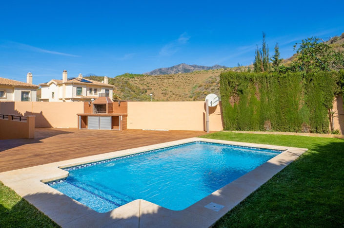 Image No.3-4 Bed Townhouse for sale