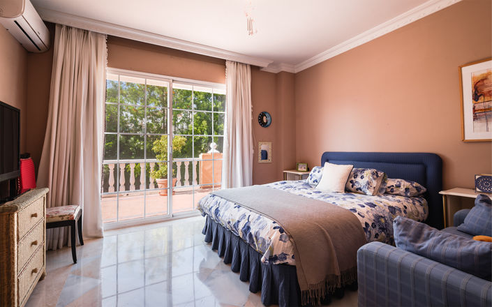 Image No.22-5 Bed Villa for sale