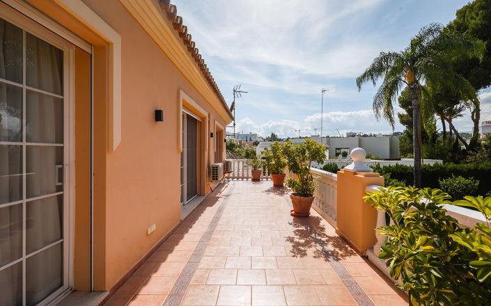 Image No.23-5 Bed Villa for sale