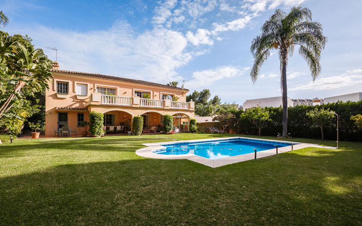 Image No.44-5 Bed Villa for sale