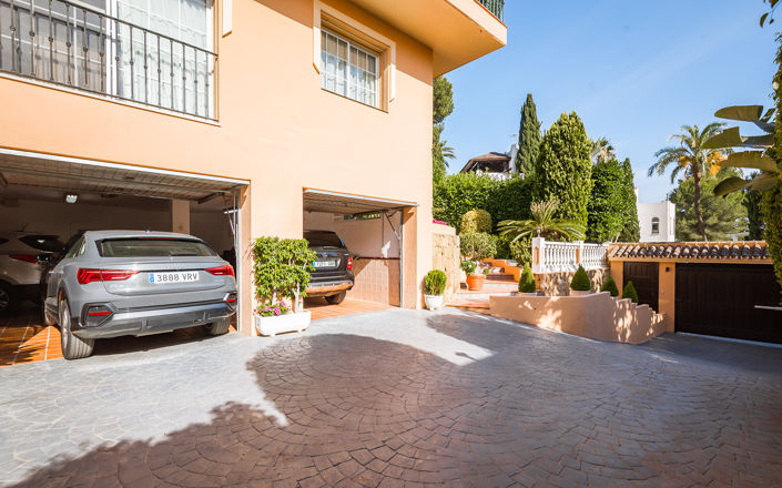 Image No.46-5 Bed Villa for sale