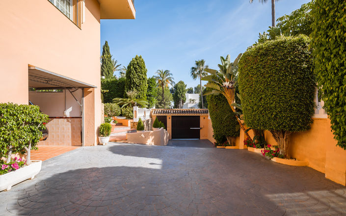Image No.49-5 Bed Villa for sale