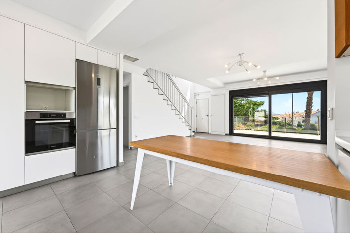 Image No.11-4 Bed House for sale