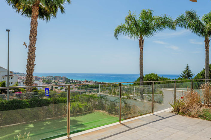Image No.3-4 Bed House for sale