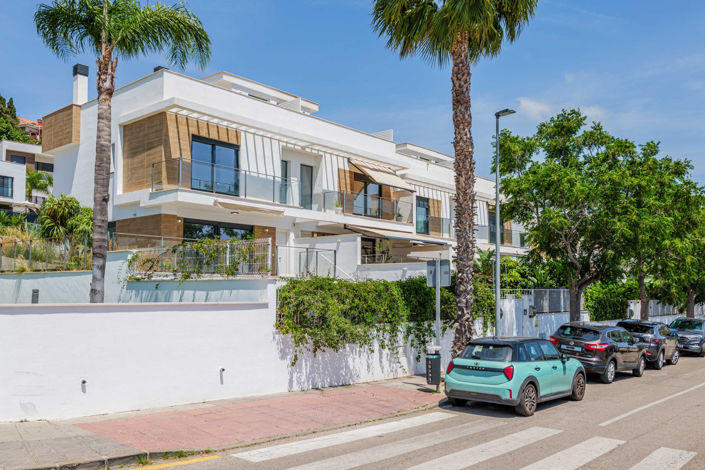 Image No.38-4 Bed House for sale