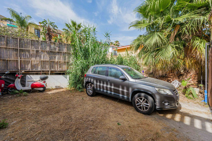 Image No.20-7 Bed Villa for sale