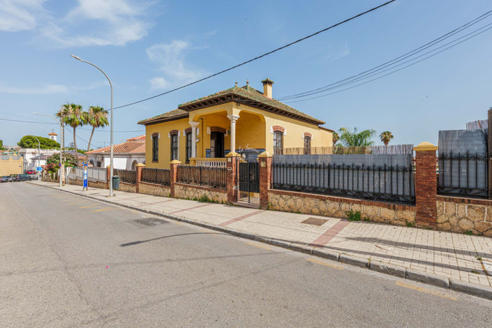 Image No.3-7 Bed Villa for sale