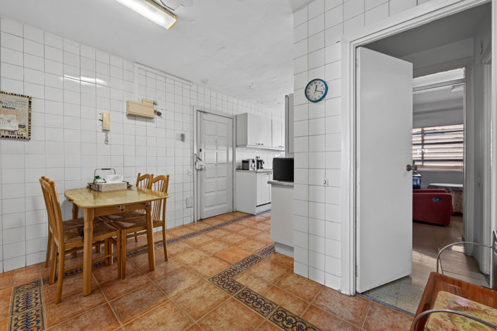 Image No.16-5 Bed Apartment for sale