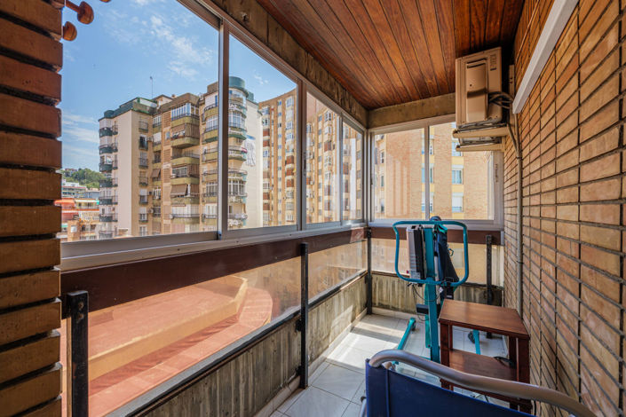 Image No.25-5 Bed Apartment for sale