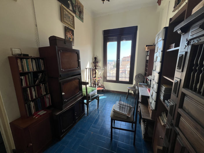 Image No.21-5 Bed Penthouse for sale