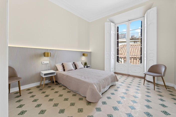 Image No.19-4 Bed Apartment for sale