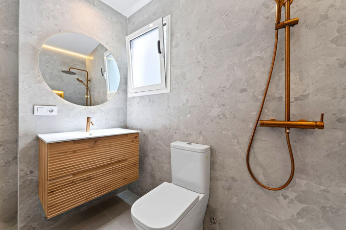 Image No.22-4 Bed Apartment for sale
