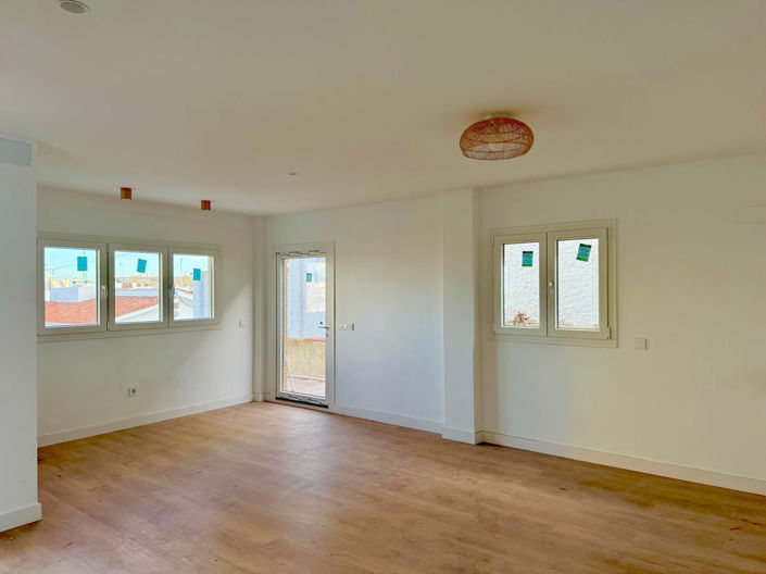 Image No.19-3 Bed Duplex for sale