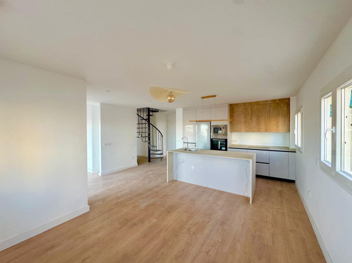 Image No.2-3 Bed Duplex for sale