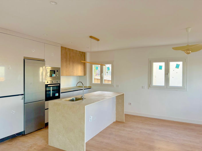 Image No.6-3 Bed Duplex for sale
