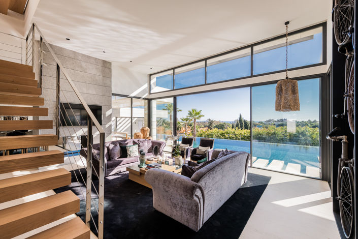 Image No.2-6 Bed Villa for sale