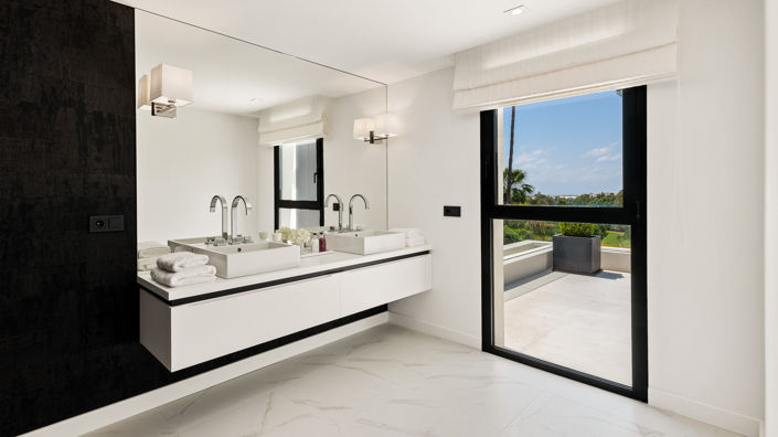 Image No.16-6 Bed Villa for sale