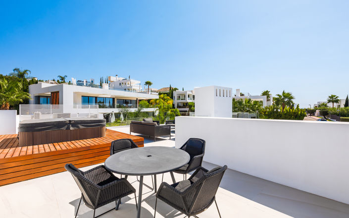 Image No.34-7 Bed Villa for sale