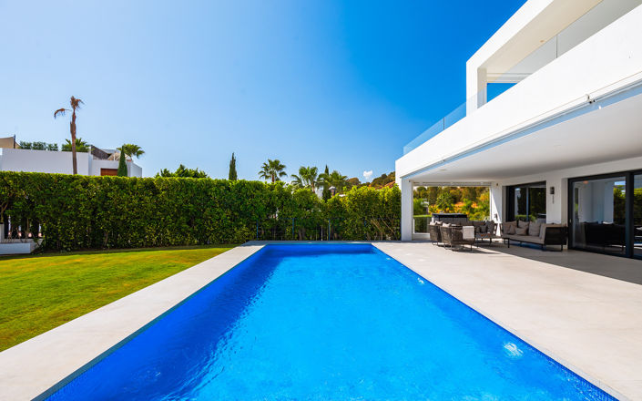Image No.40-7 Bed Villa for sale