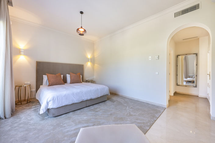 Image No.25-5 Bed Villa for sale