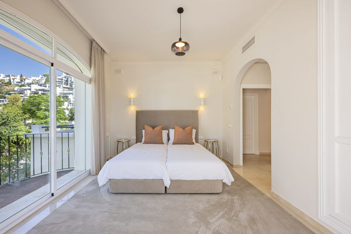 Image No.26-5 Bed Villa for sale