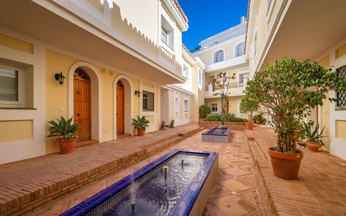 Image No.19-3 Bed Property for sale